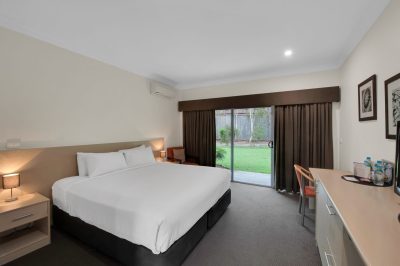 Room 225-Large