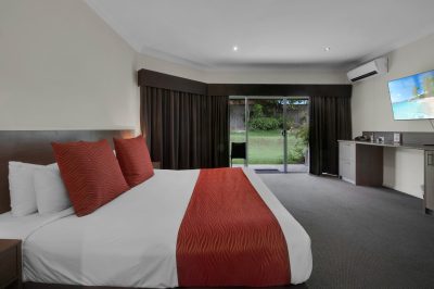 Room 121-Large-5