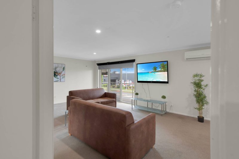 Upstairs-Large-7